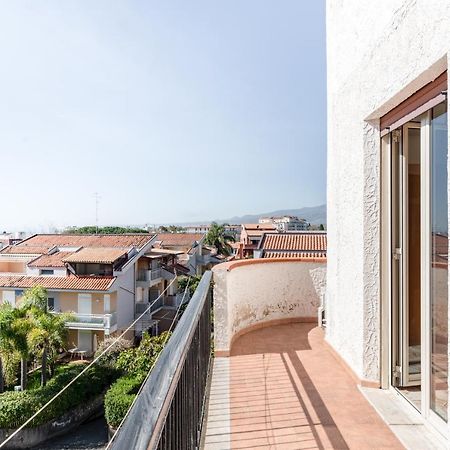Giardini Naxos Apartment With Terrace Near The Sea Exteriör bild