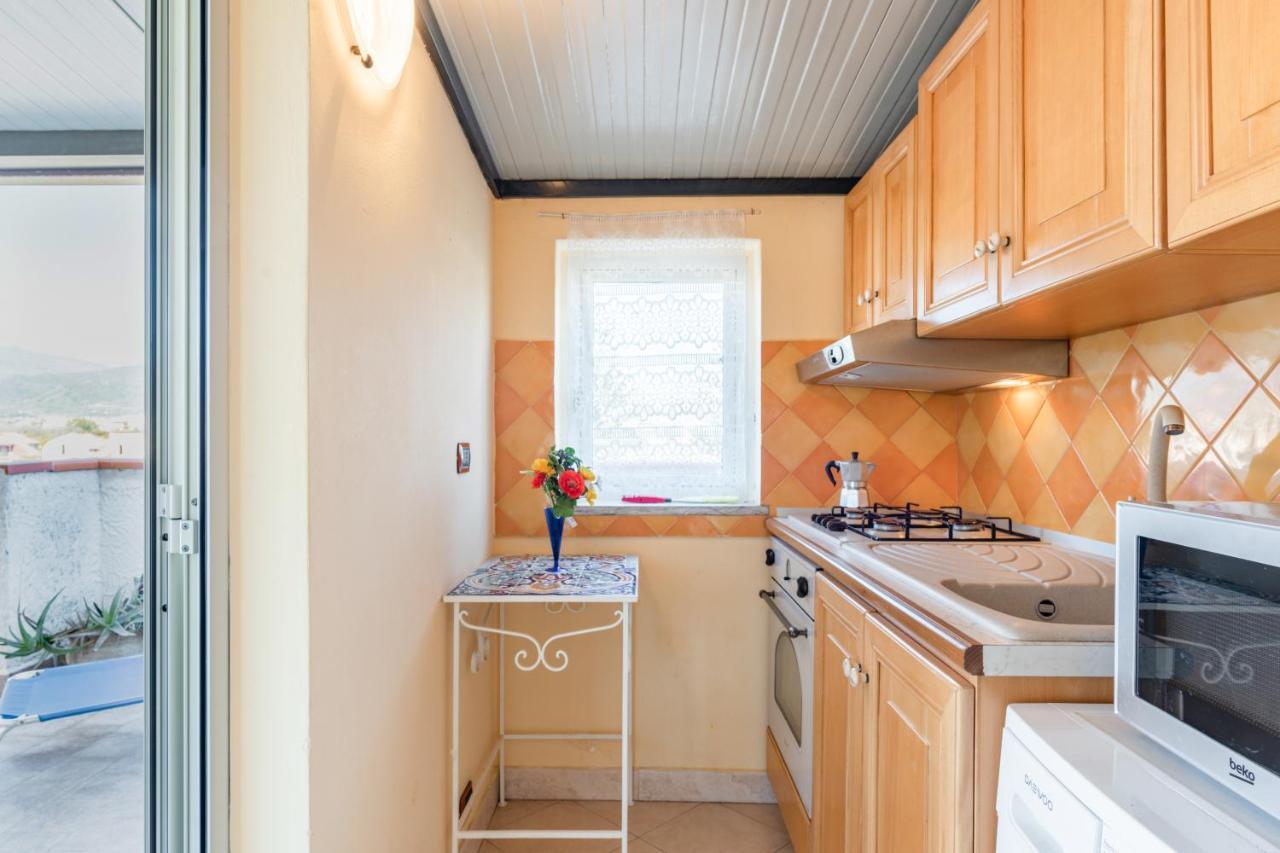 Giardini Naxos Apartment With Terrace Near The Sea Exteriör bild