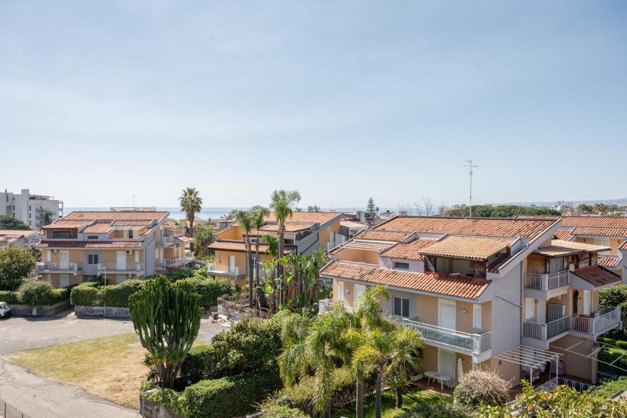 Giardini Naxos Apartment With Terrace Near The Sea Exteriör bild